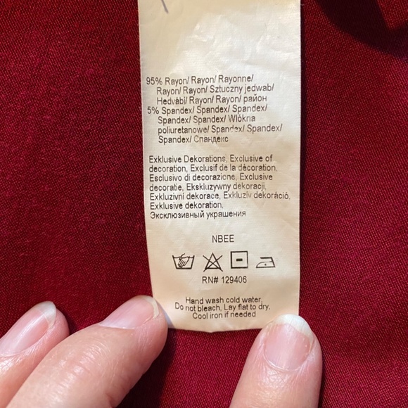 BUY 2 ITEMS GET 1 FREE - VENUS Red Cold Shoulder Blouse Sz L - Picture 6 of 7